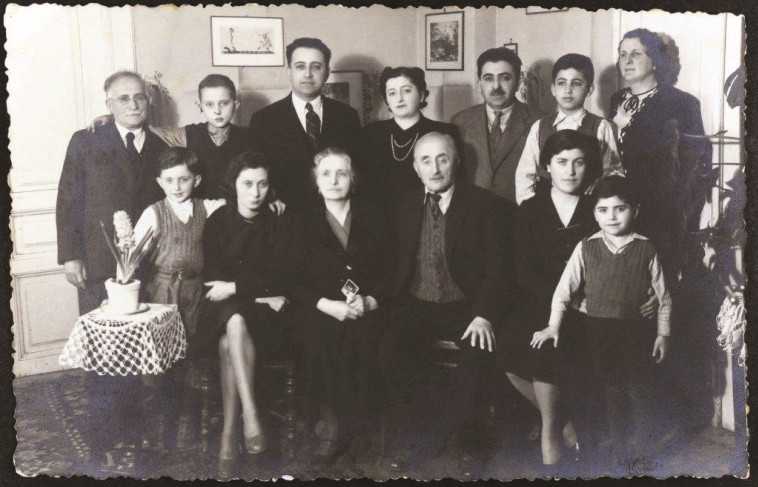 ארדיטי בילדותו