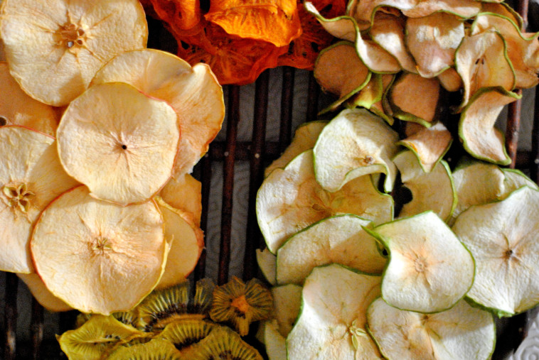 פירות מיובשים. צילום: פסקל פרץ רובין