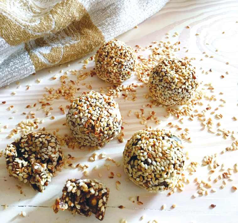 כדורי תמרים. צילום: פסקל פרץ רובין