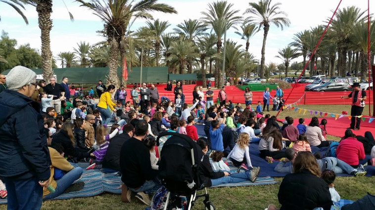 קרקס על המים בגן לאומי פארק הבשור. צילום: שרון טל רשות הטבע והגנים