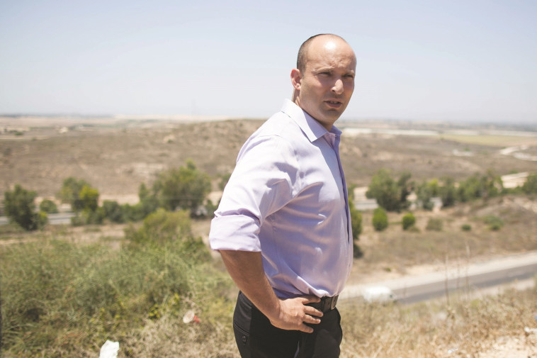 גאוני מתמטיקה, כושר של רובאי 02. שר החינוך נפתלי בנט. צילום: יונתן זינדל, פלאש 90