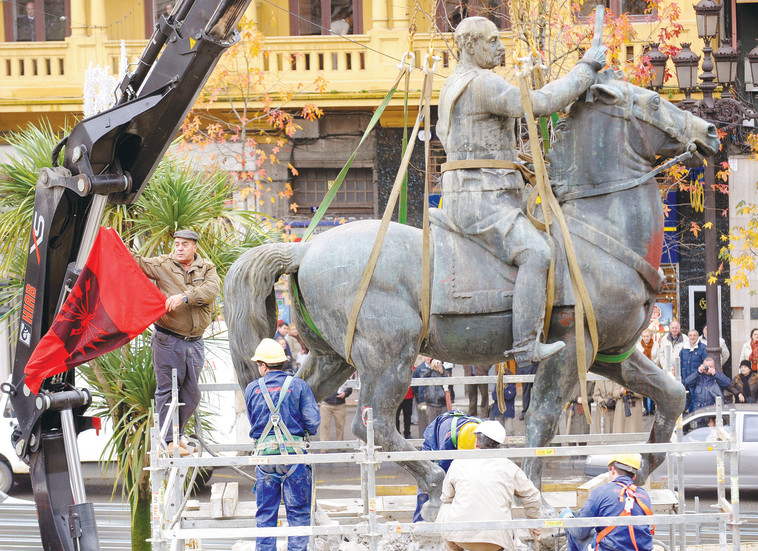 פסלו האחרון של הרודן. צילום: רויטרס