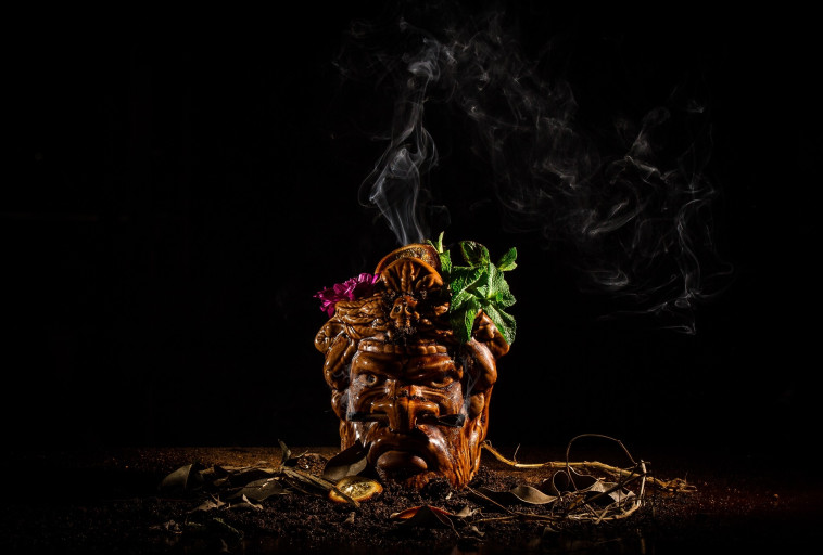 מנות וקוקטיילים משותפים. פרנץ' 57. צילום: תומר יפת