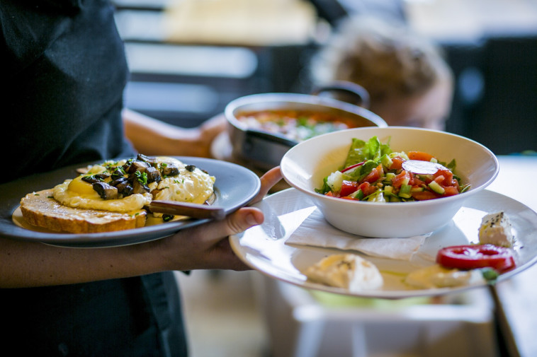 ארוחת בוקר ברוסטיקו רוטשילד. צילום: ויקטור לוי