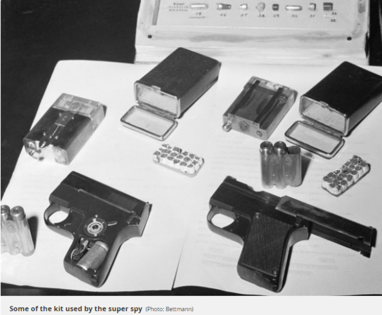 ריגול במציאות כעסק זוהר פחות מאשר על המסך.צילום מסך: יוטיוב