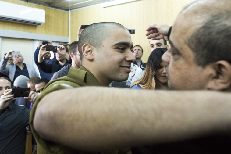 "פעל כמו כל לוחם". אלאור אזריה בבית הדין. צילום: ג'ים הולנדר, פול, פלאש 90