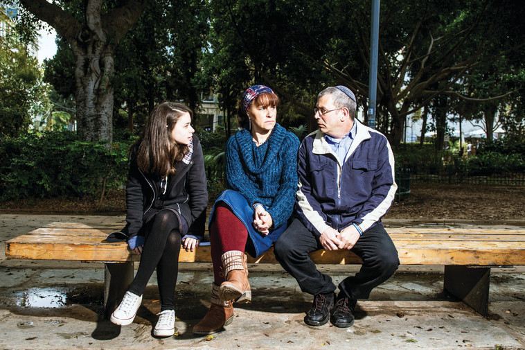 &quot;הדבר הראשון ששאלתי היה 'האם היא חיה'&quot;. משפחת קריגמן. צילום: אסף קליגר