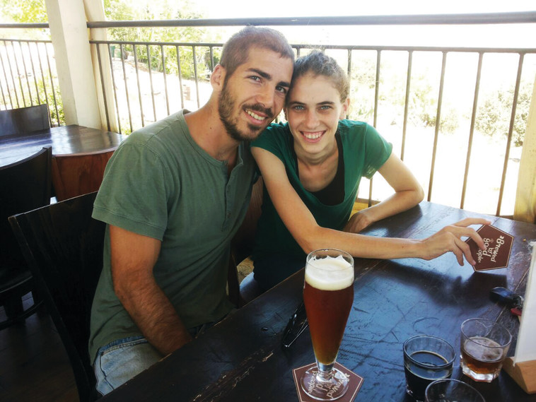 תכנן להציע לה נישואים. שלומית ז&quot;ל עם החבר נעם. צילום: אלבום פרטי