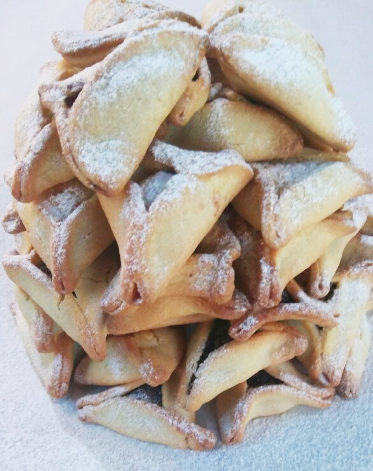 אוזני המן, רשת קפה ביגה. צילום: אסף לוי