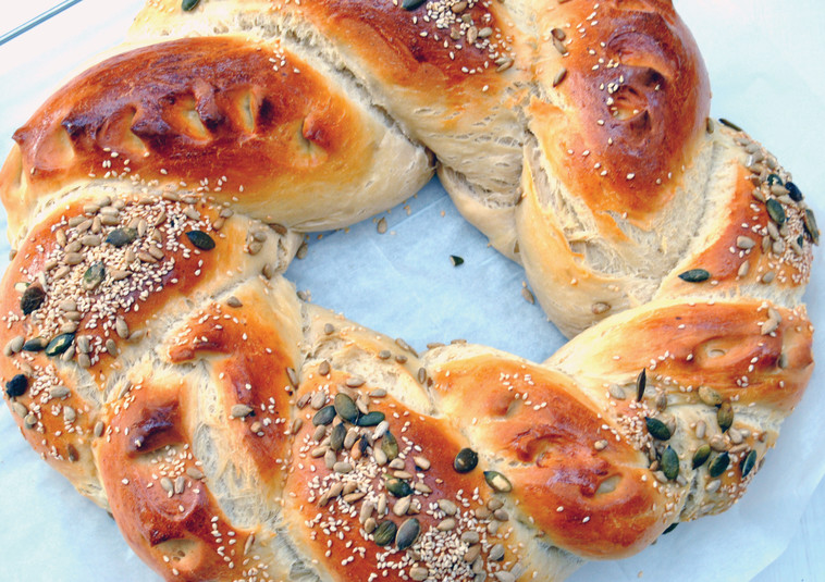 חלה עגולה. צילום: פסקל פרץ רובין