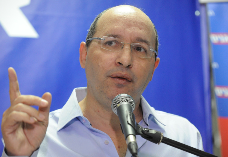 האם הוא יצליח לשבור את הקרח? אבי ניסנקורן, צילום: אבשלום ששוני