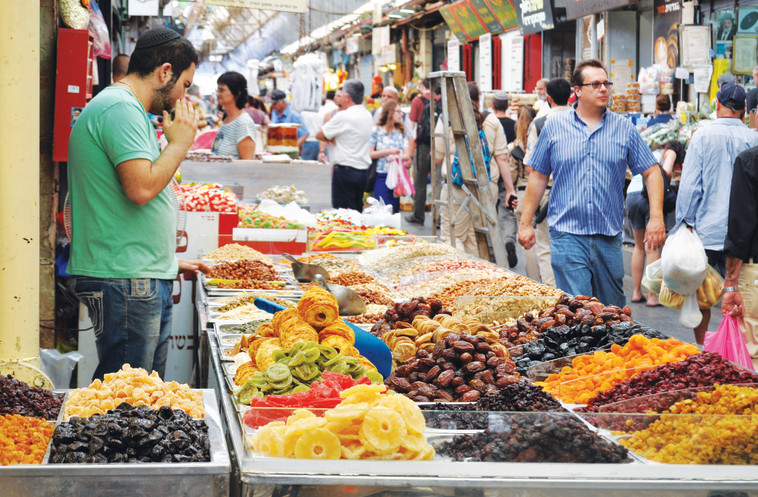 סיורי לילה בשוק מחנה יהודה. צילום: מיטל שרעבי