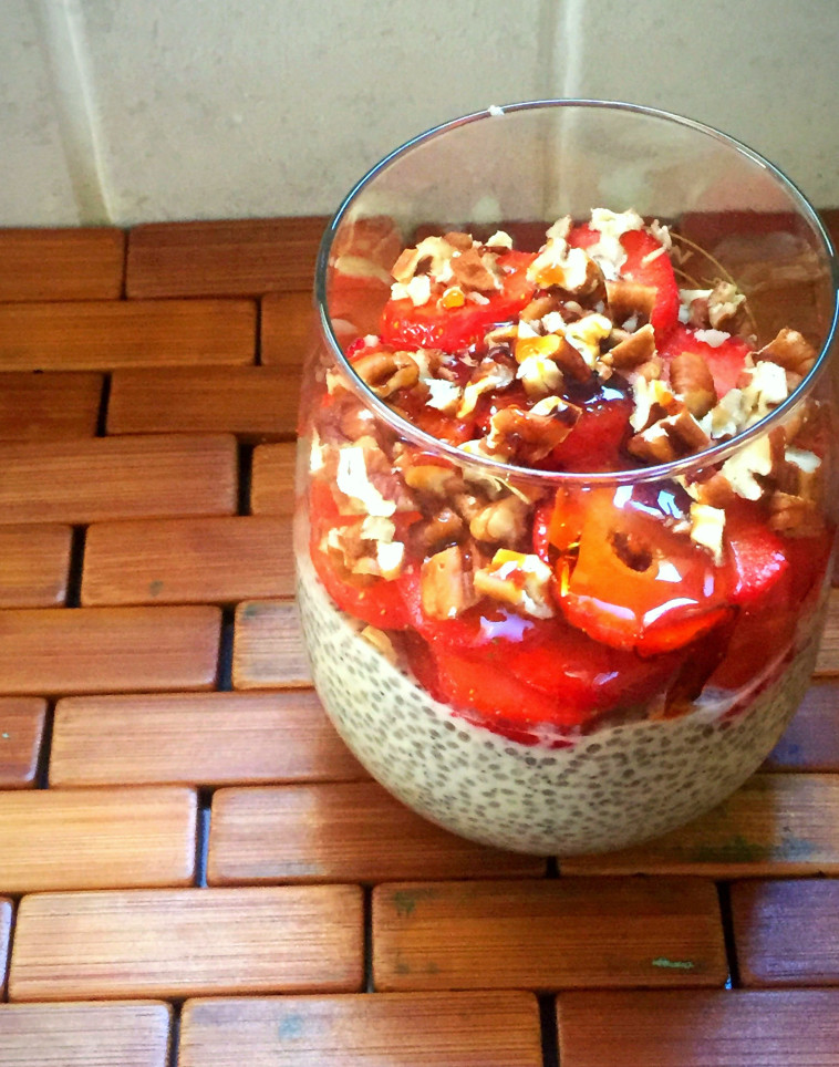 פודינג צ'יה פרג ולמון גראס. צילום: שחם גור