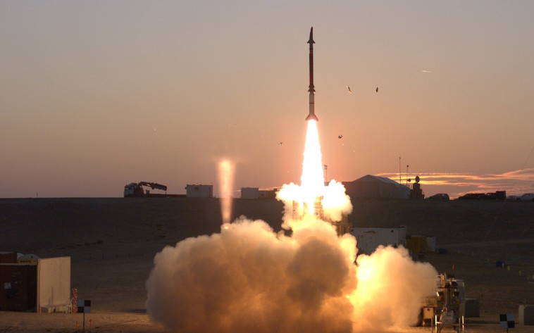 ניסוי במערכת קלע דוד בחודש יולי האחרון. &quot;אנחנו כבר עכשיו משפרים את זה&quot;. צילום: דובר צה&quot;ל