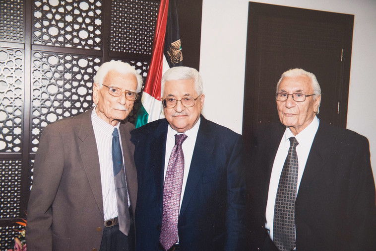 אבו מאזן וכרכוכלי