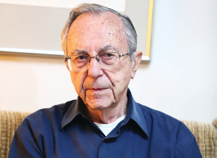 משה ארנס. &quot;ראש ממשלה יש רק אחד&quot;. צילום: אלוני מור