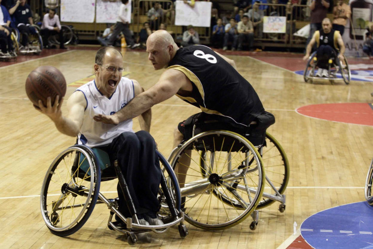 האמצעי להוכחת ההישגיות. כדורסל נכים, צילום: אביר סולטאן, פלאש 90