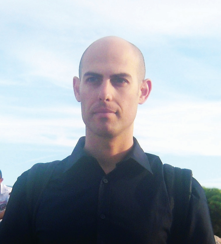 מחבר הספר ד&quot;ר גזית. צילום: ברכי בן סימון