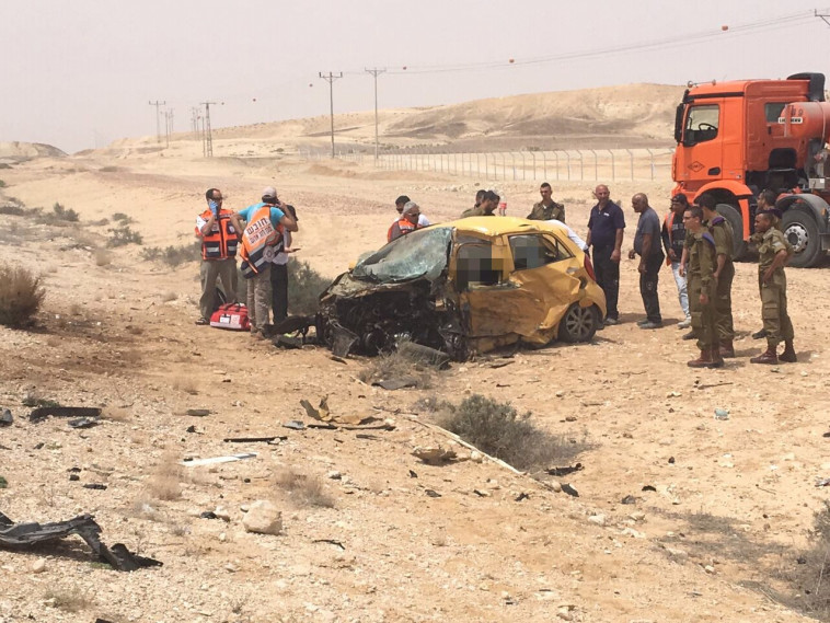 תאונת הדרכים בצומת טללים. צילום: תיעוד מבצעי מד&quot;א