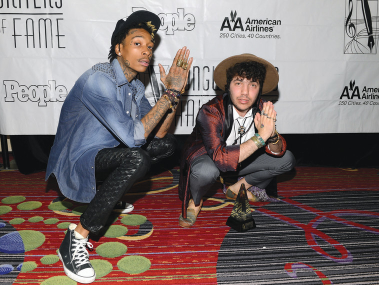 בני בלנקו עם וויז אקליפה. היוצר היהודי הפיק לו להיט ענק. צילום: AFP