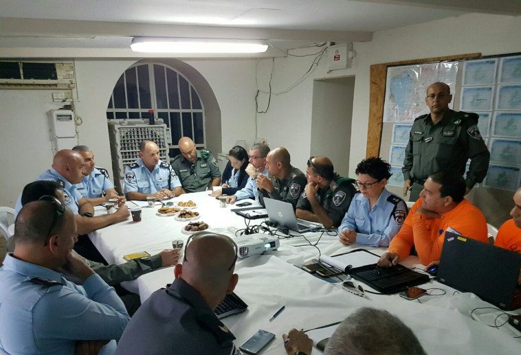 חפ&quot;ק המשטרה במבצע החיפוש. צילום: דוברות המשטרה