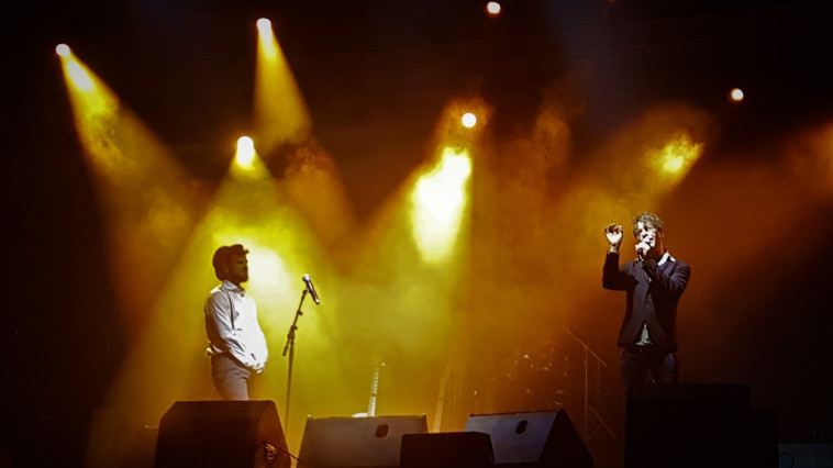 אריק ברמן עם ערן צור. ביצוע מרשים ל&quot;אם היה לזה סיכוי&quot;. צילום: חן לב