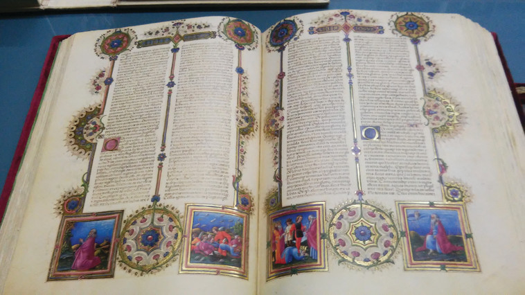 ספר תנ&quot;ך מאויר מהמאה ה-15, צילום: מאיר בלייך