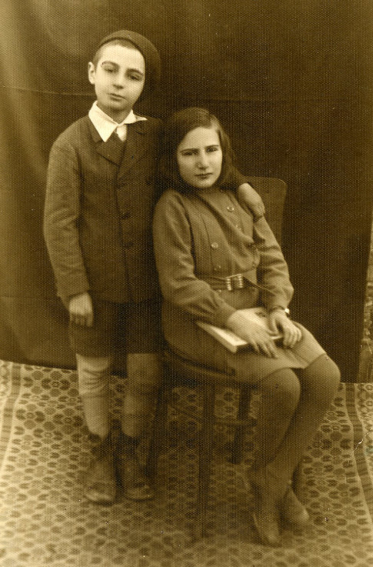 ג'ין גרינשטיין וסידי בילדותם