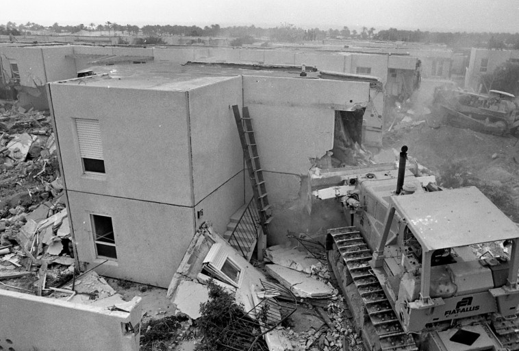 &quot;צבא מקיים את הוראות הדרג המדיני&quot;. פינוי ימית, צילום: שמואל רחמני