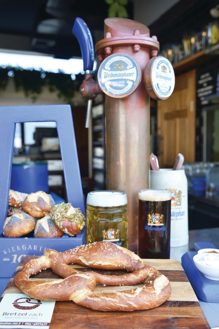 חוגגים לראשונה את יום  הפרעצל. &quot;1040&quot;