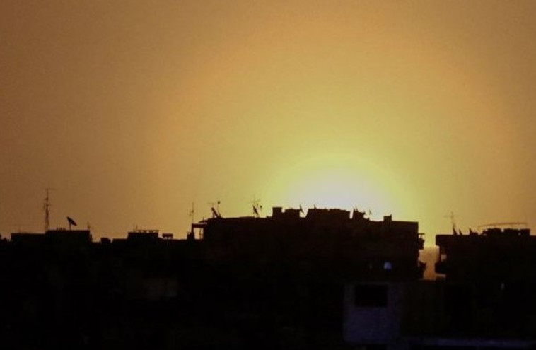 פיצוץ בסוריה, באפריל האחרון, בתקיפה שמיוחסת לישראל. צילום: טוויטר