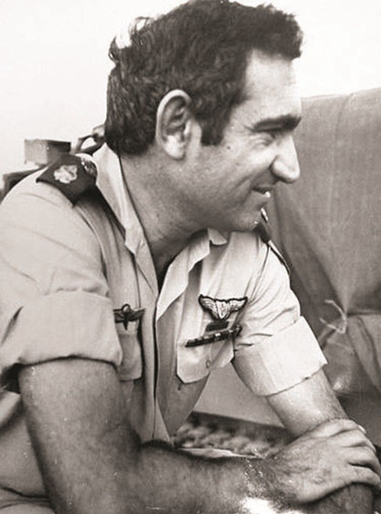 ויצמן הטיל עליו להכין תוכניות לעליונות אווירית. תא&quot;ל רפי סיברון