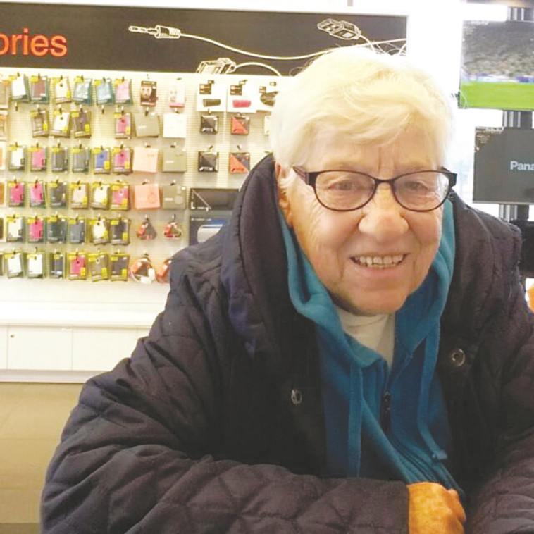 הגיעה לתפקיד משנה ראש המוסד. עליזה מגן, אלבום פרטי