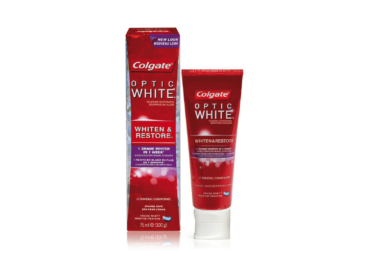 משחת השיניים החדשה של קולגייט. תגרום לשיניים שלכם להיות לבנות יותר. צילום: אפרת אשל