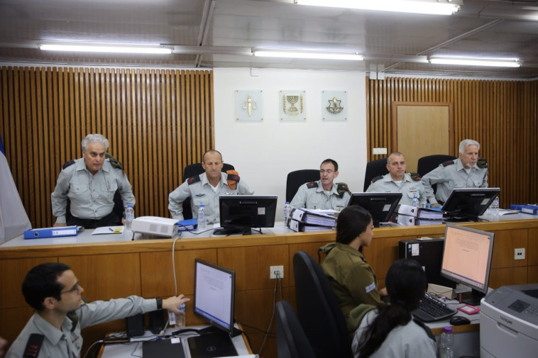 הרכב השופטים בדיון בערעור של אלאור עזריה. צילום: אבשלום ששוני