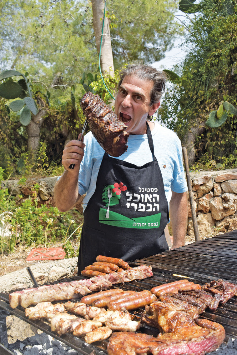 הגריל של משפחת רוזנבוים. למי שמעוניין לטעום את התוצרת של המטבח הארגנטינאי. צילום: מיטל שרעבי