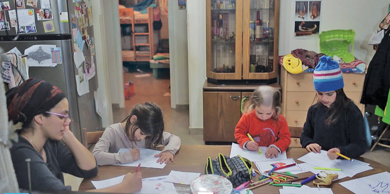 הקו הירוק הוא גם עניין של רייטינג. &quot;ילדי הירח&quot;, באדיבות הערוץ הראשון