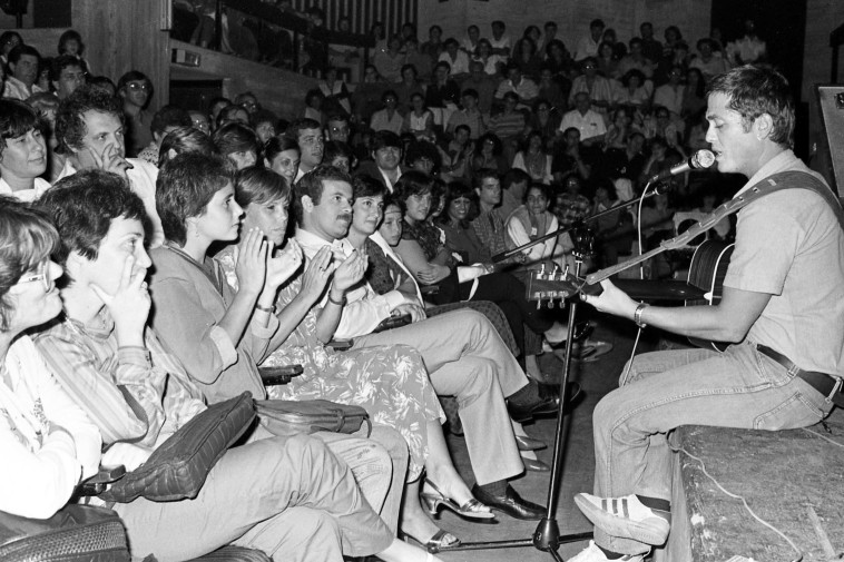  שלמה ארצי, הופעה בצוותא. צלם : שמואל רחמני 