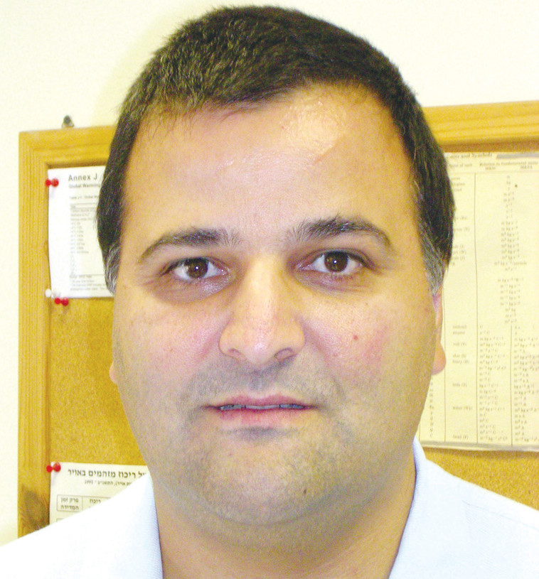 ד&quot;ר ונגר. ממליץ לשרוף רק עץ, כמה שיותר נקי, בל&quot;ג בעומר