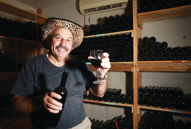 שמואל ברק. &quot;התגלגלנו לפה&quot;. צילום: מירי צחי