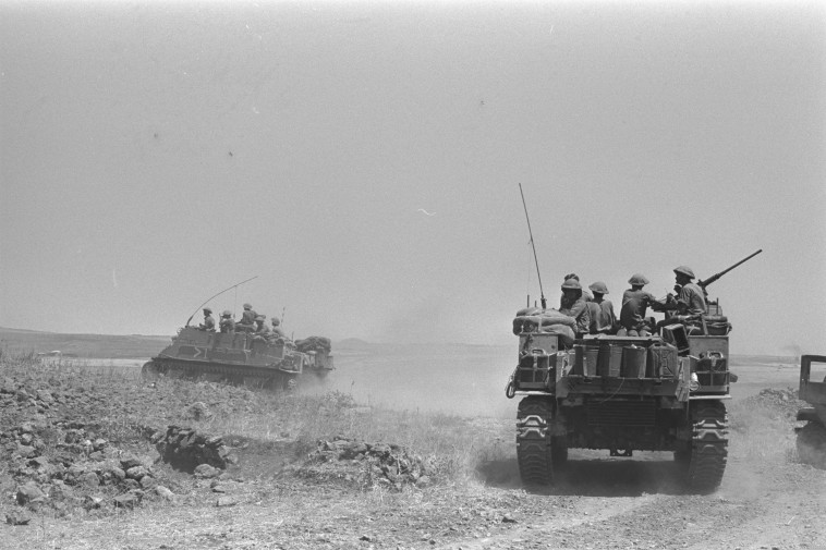 &quot;לא ייתכן וסוריה תצא 'יבשה&quot;. חיילים ישראלים ברמת הגולן. צילום: משה מילנר, לע&quot;מ