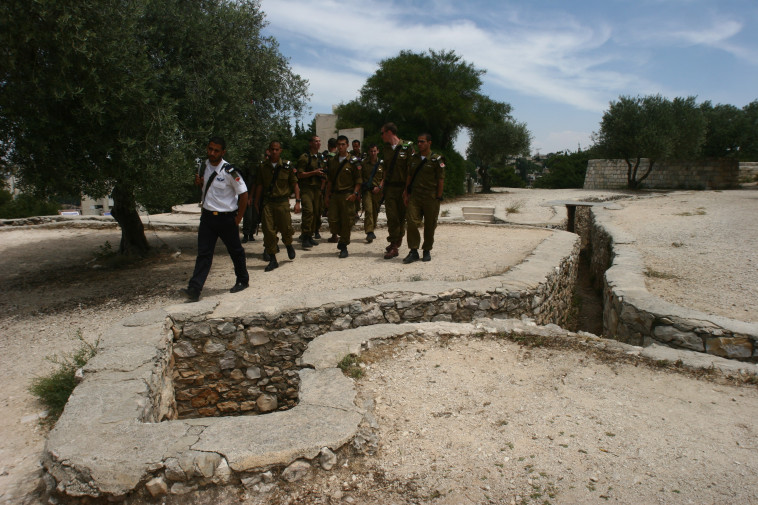 התנהלות צורמת. גבעת התחמושת, צילום: אוראל כהן, פלאש 90 התנהלות צורמת. גבעת התחמושת, צילום: אוראל כהן, פלאש 90