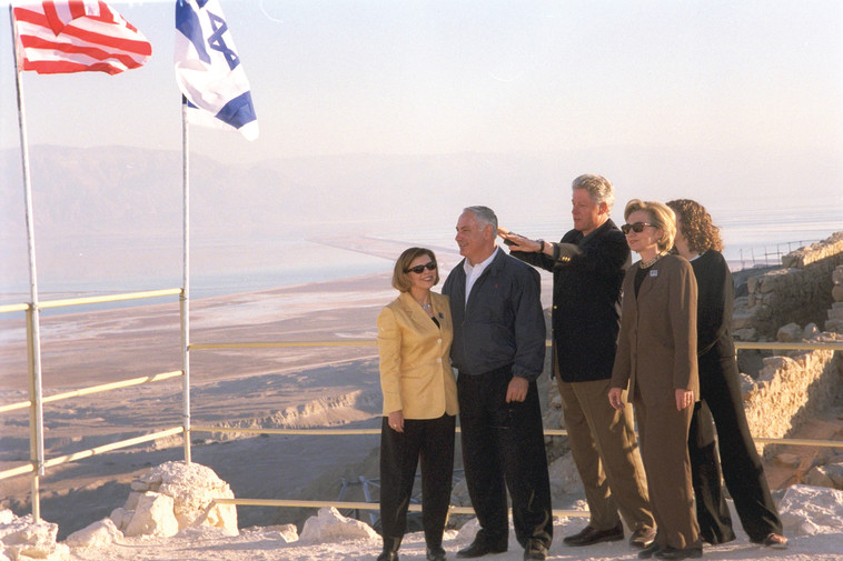 קלינטון בביקור במצדה. צילום: אבי אוחיון, לע&quot;מ 