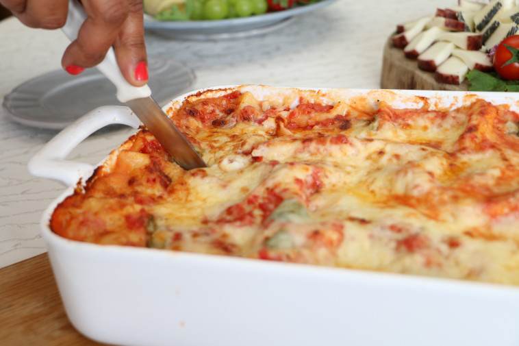 לזניה בשלל גבינות . צילום: פסקל פרץ&ndash;רובין וכפיר שמעוני 