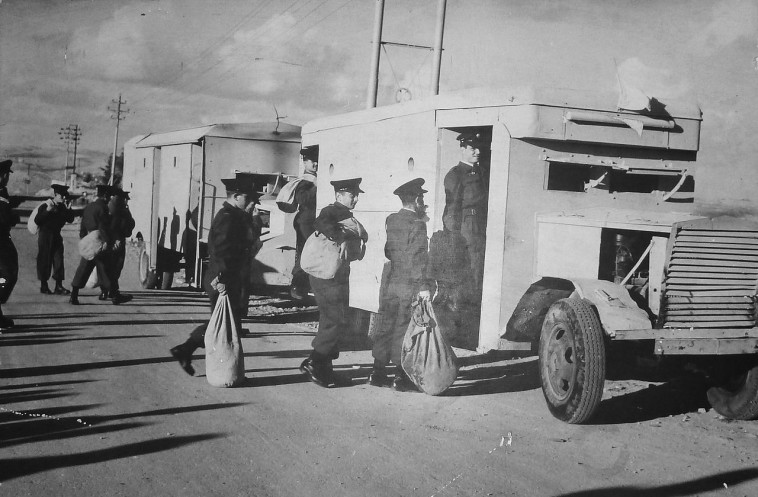 שיירה בדרך לירושלים. צילום: ויקיפדיה