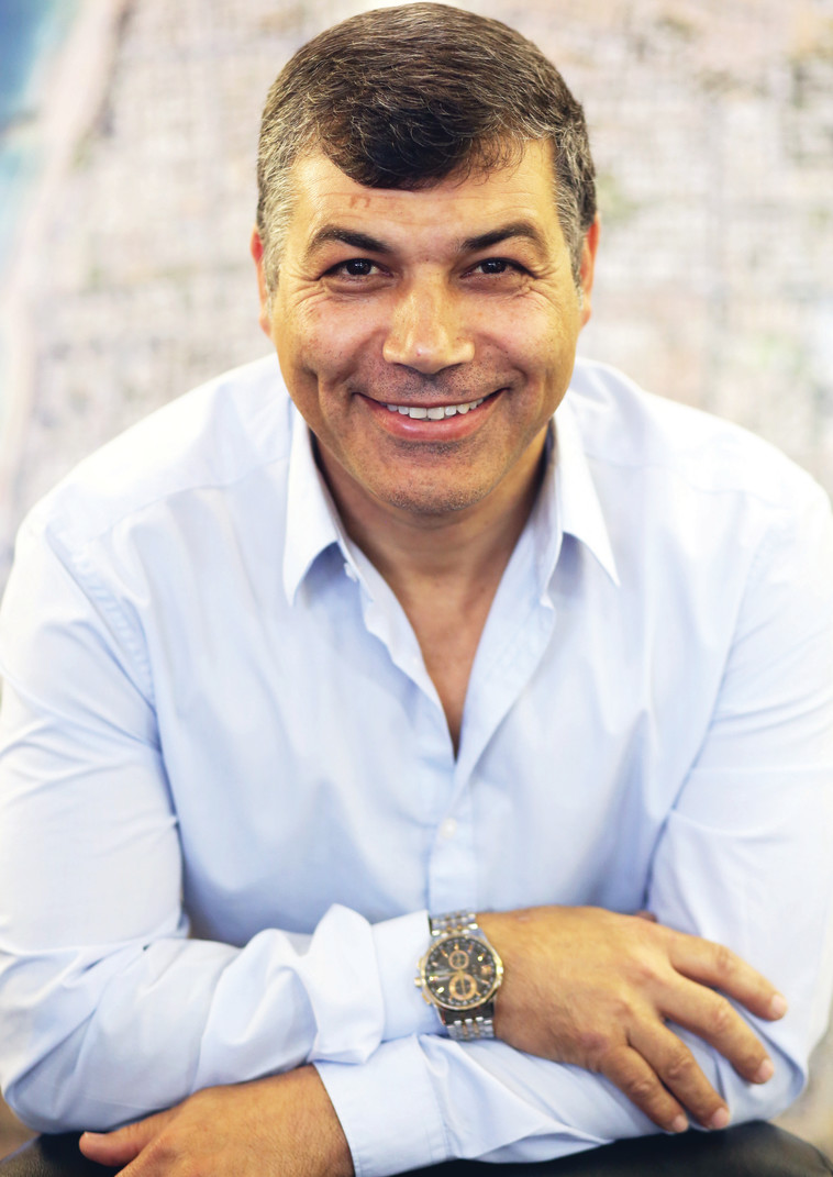 ראש העיר יוסי בכר. &quot;אנחנו נמצאים במצב טוב בחינוך&quot;. צילום: יצחק הררי, פלאש 90