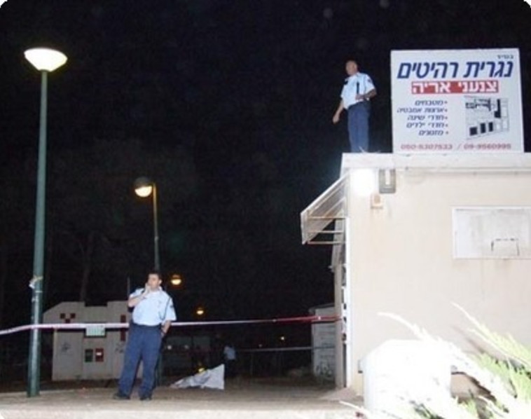 &quot;עצוב שרק כשלוקחים חיים מגלים את ההרעות הנפשיות&quot;. זירת המוות של רז חג'ג' ז&quot;ל. צילום: דורון נחום