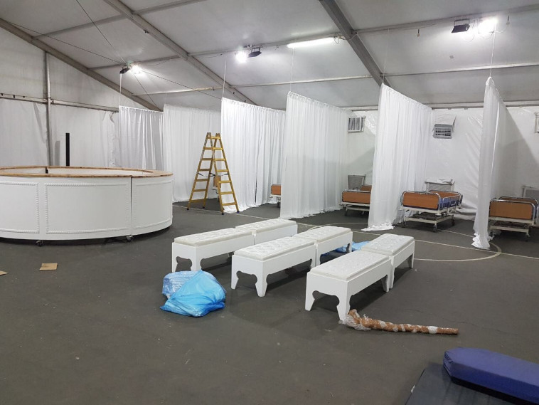 בית חולים השדה שהוקם בגן סאקר. צילום: באדיבות ההורים