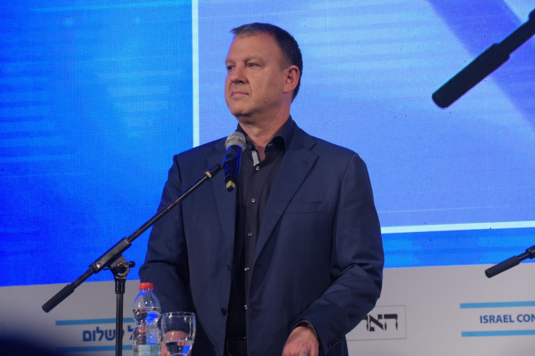 ח&quot;כ מרגלית. &quot;אתה כלבלב שמירה של נתניהו&quot;, אמר לביטן. צילום: אבשלום ששוני