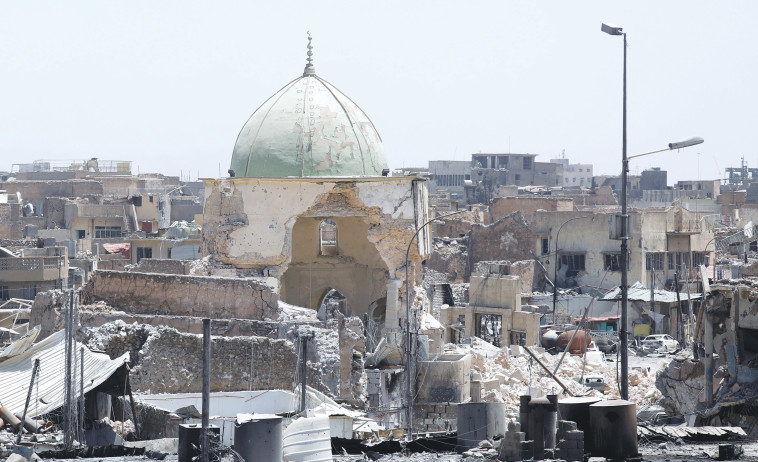 המסגד שפוצצו אנשי דאעש. צילום: רויטרס